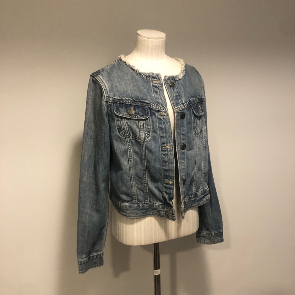 Chaps Denim Distressed Raw Edge Collarless Jean Jacket Size Large